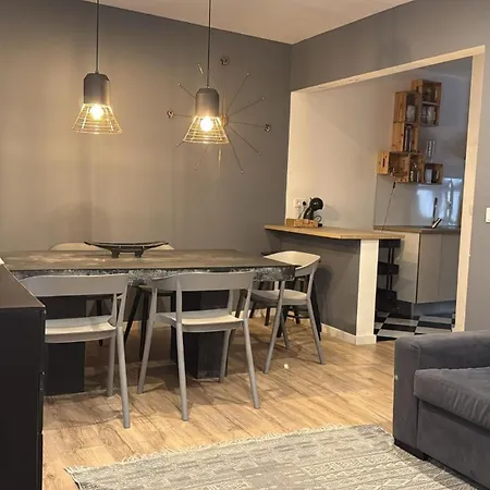 Ocean Center Apartman *